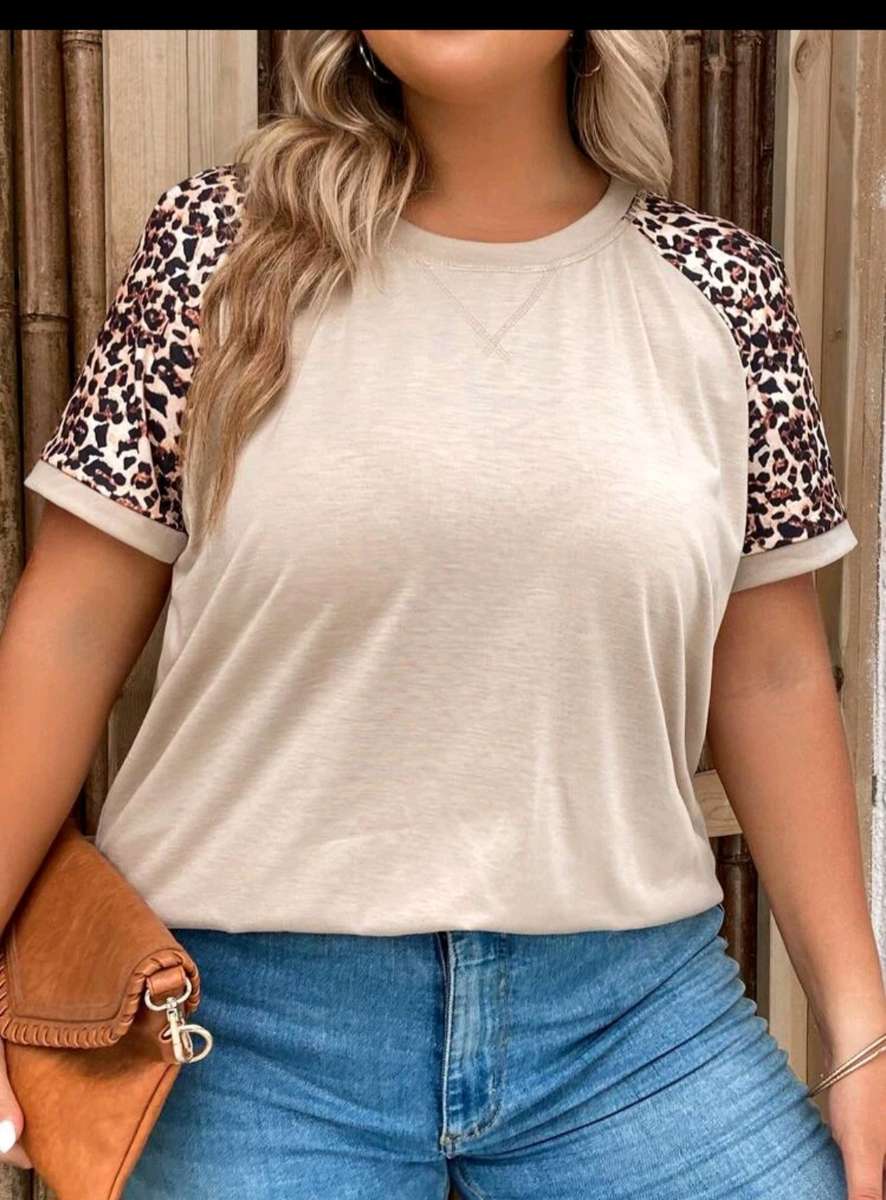 Stunning Top: 4XL