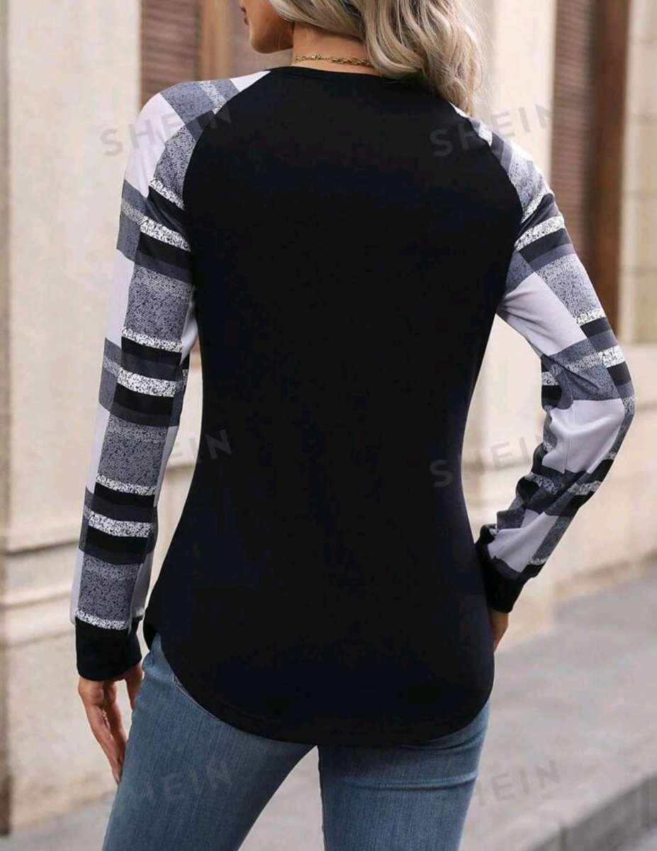 Stunning top:  Large