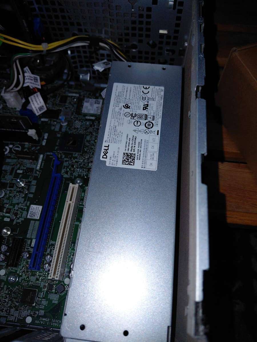 Dell Vostro 3888 PC Box for Spares or Repair