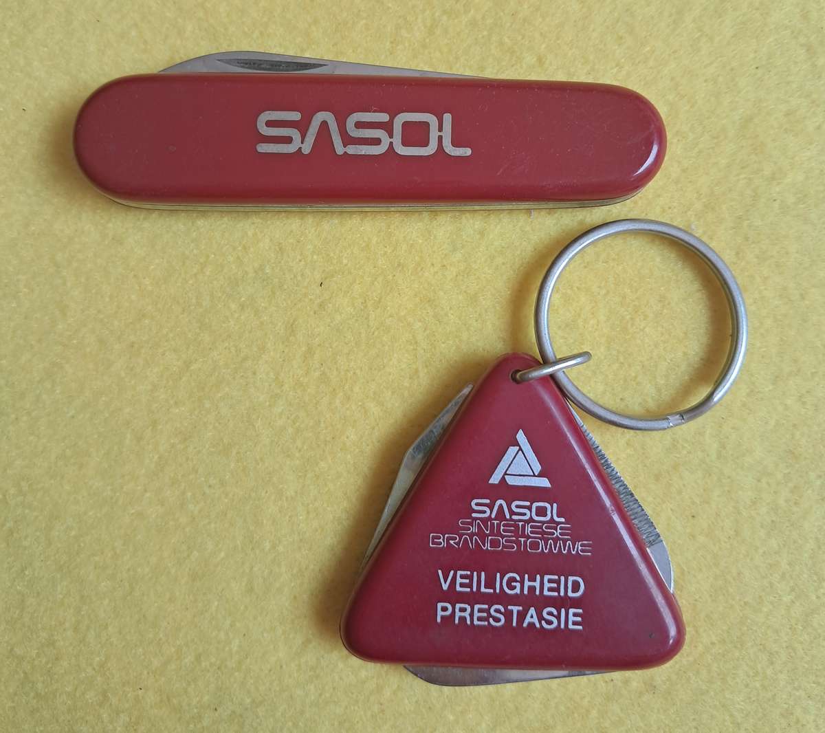 Victorinox Switzerland Stainless steel Pocketknife and  a Keyring knife