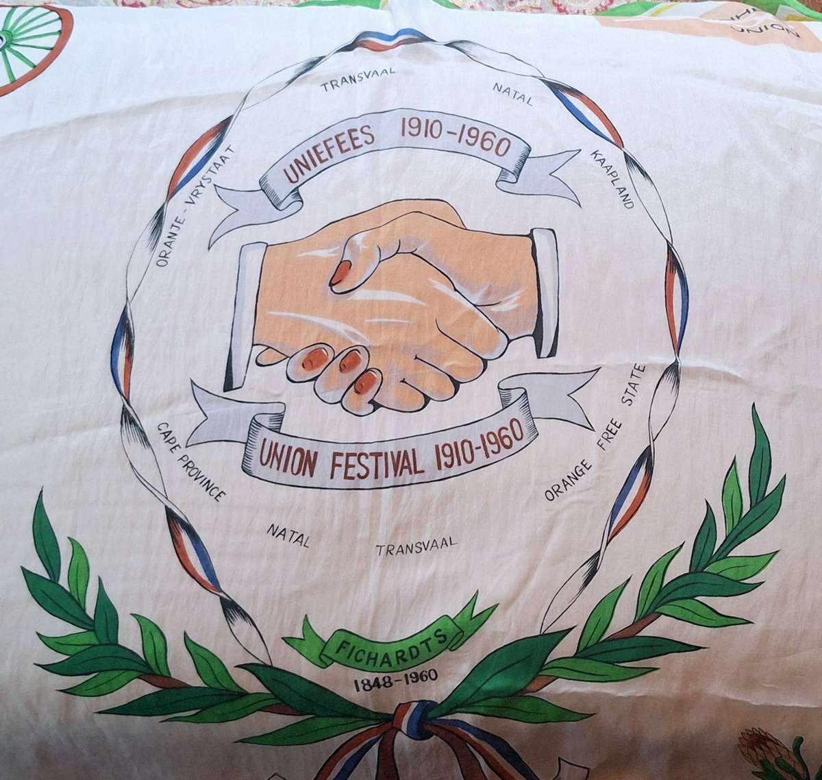 Memorabilia: Vintage very scarce Uniefees 1910 - 1960 silk scarve