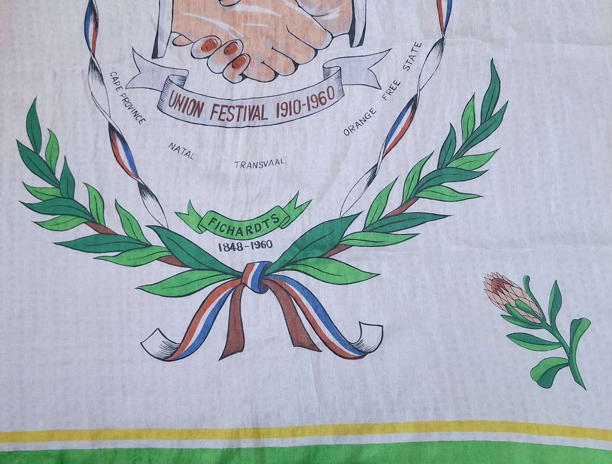 Memorabilia: Vintage very scarce Uniefees 1910 - 1960 silk scarve