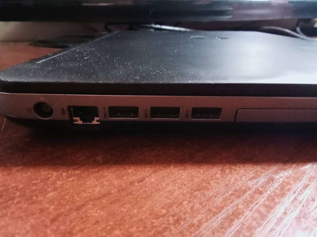 HP ProBook 650 G1 (Intel i5, 500GB WD Blue SSD & 12GB RAM) 15.6 Inch Laptop come with laptop bag