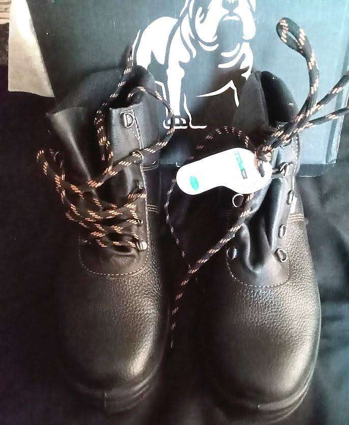Bova Neoflex Safety Boot new size 9