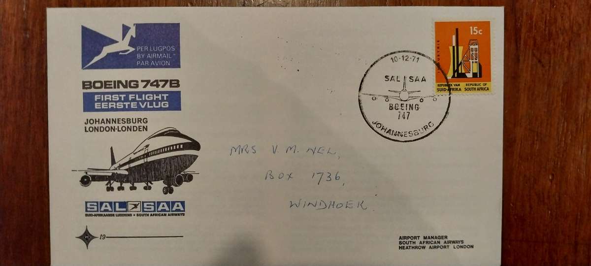 South African Airways ZS-SAN "Lebombo" B747-200 Snap-Fit Plastic Scale 1/200 MIB