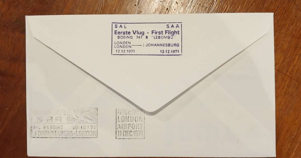 South African Airways ZS-SAN "Lebombo" B747-200 Snap-Fit Plastic Scale 1/200 MIB