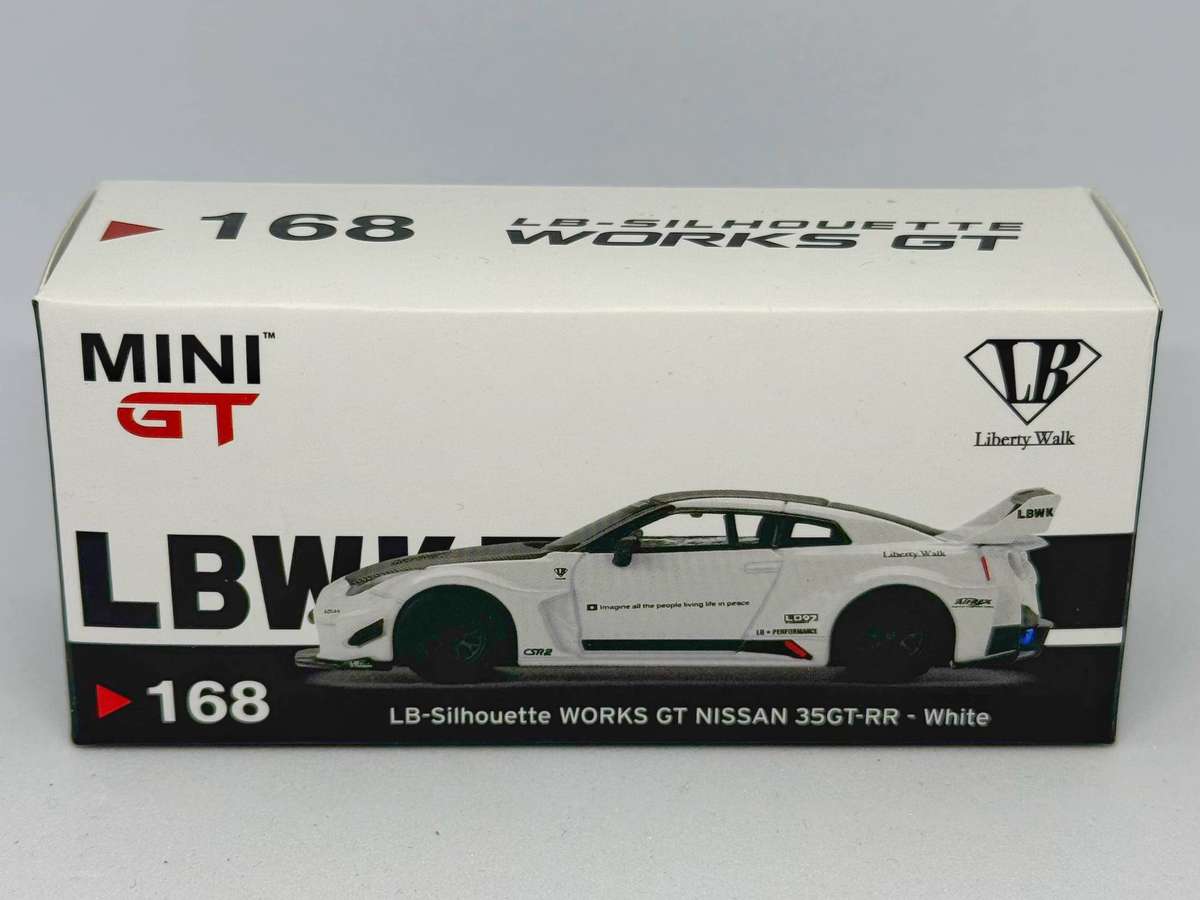 MiniGT LB-Silhouette Works GT Nissan 35GT-RR - White