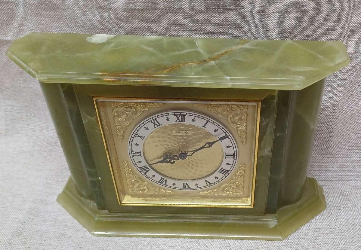 Vintage Claridge Swiss Windup Green Marble Mantle Clock
