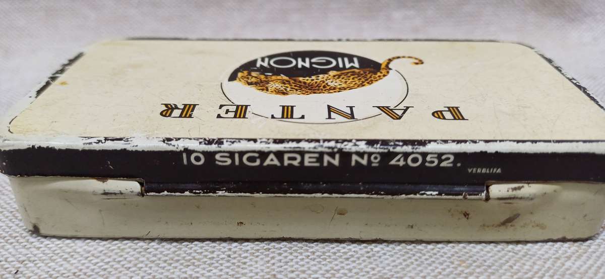 Vintage Panter Cigar Tin