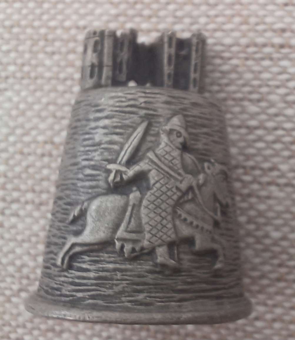7 Metal thimbles