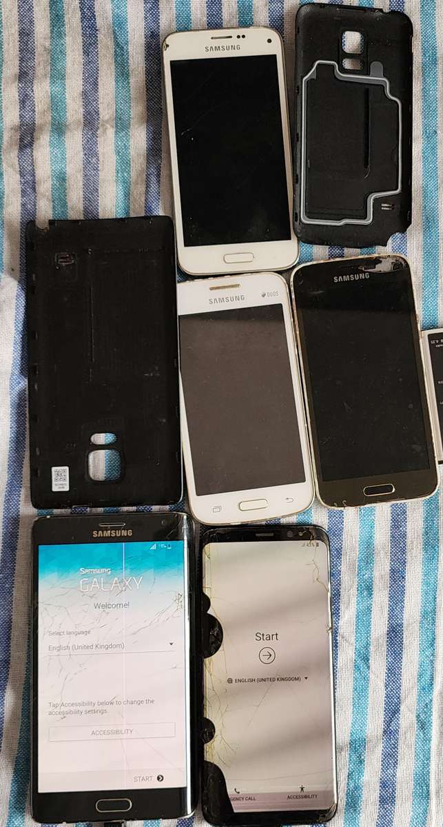 Samsung Phone Lot For Parts Or Repair