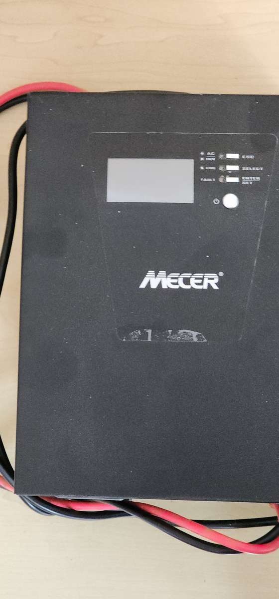 3 X MECER 1200VA 1000W 12V MPPT SOLAR INVERTERS For Parts or Repair