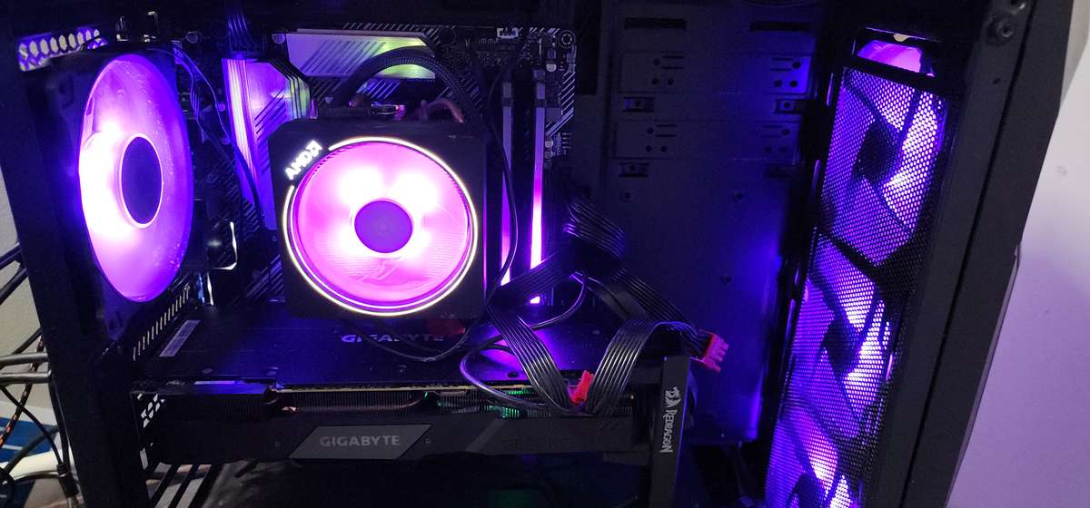 Gaming PC Ryzen 7 + ASUS  B550-Plus + 16GB Ram + RTX 2080 + 512GB m.2 SSD