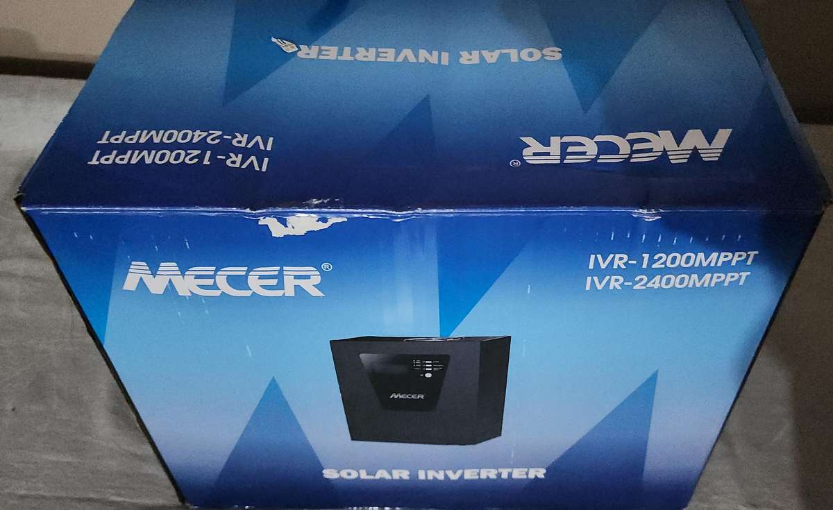 Mecer 2400VA, 1800W, 24V Inverter With MPPT Solar Charger For Part or Repair