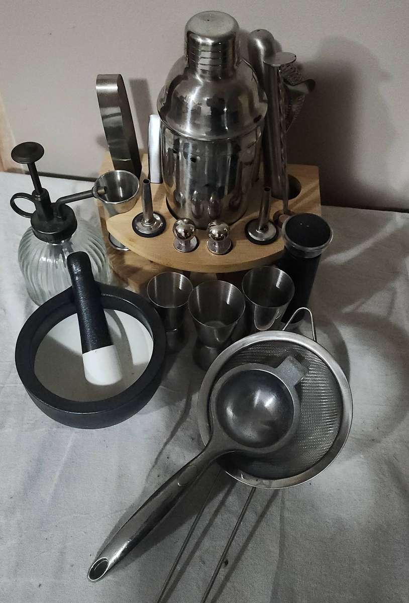 Cocktail Shaker Bartender Tool set