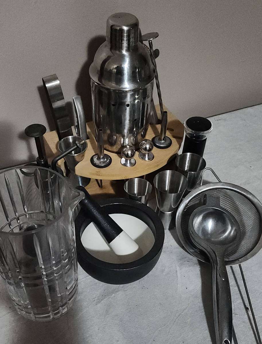 Cocktail Shaker Bartender Tool set