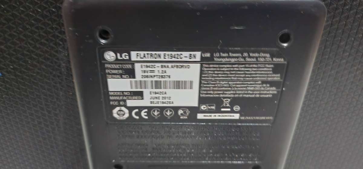 LG LED Monitor E42 Series E1942C 18"