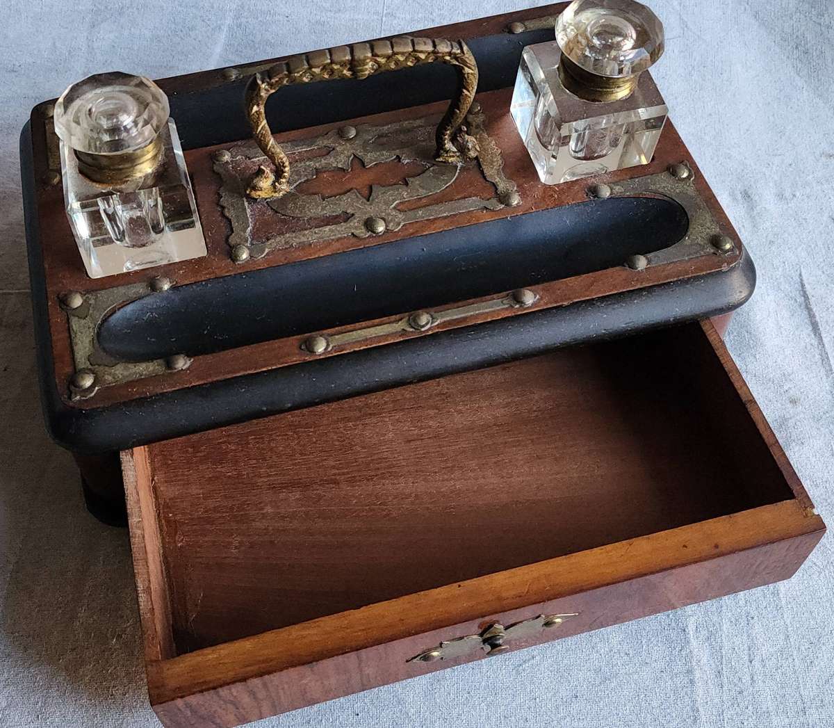 English walnut inkwell