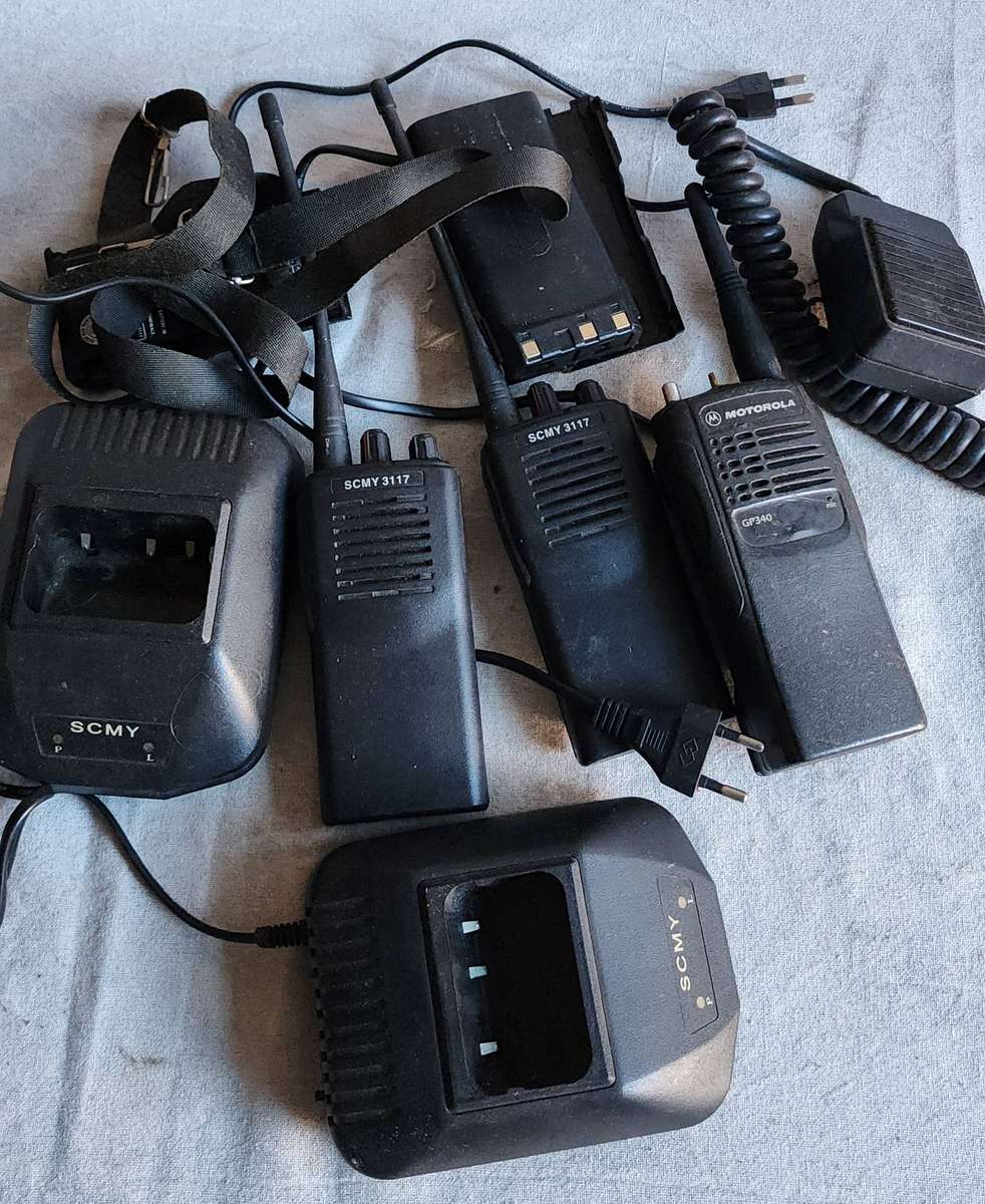 2way radio for parts or repair