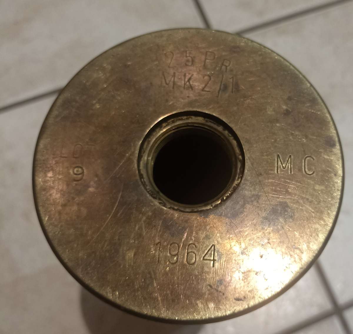 25 PR MK2/1 FIELD ARTILLERY GUN BRASS SHELL CASING 1964 - RARE AUSTRALIAN FINSBURY (MC) MANUFACTURED