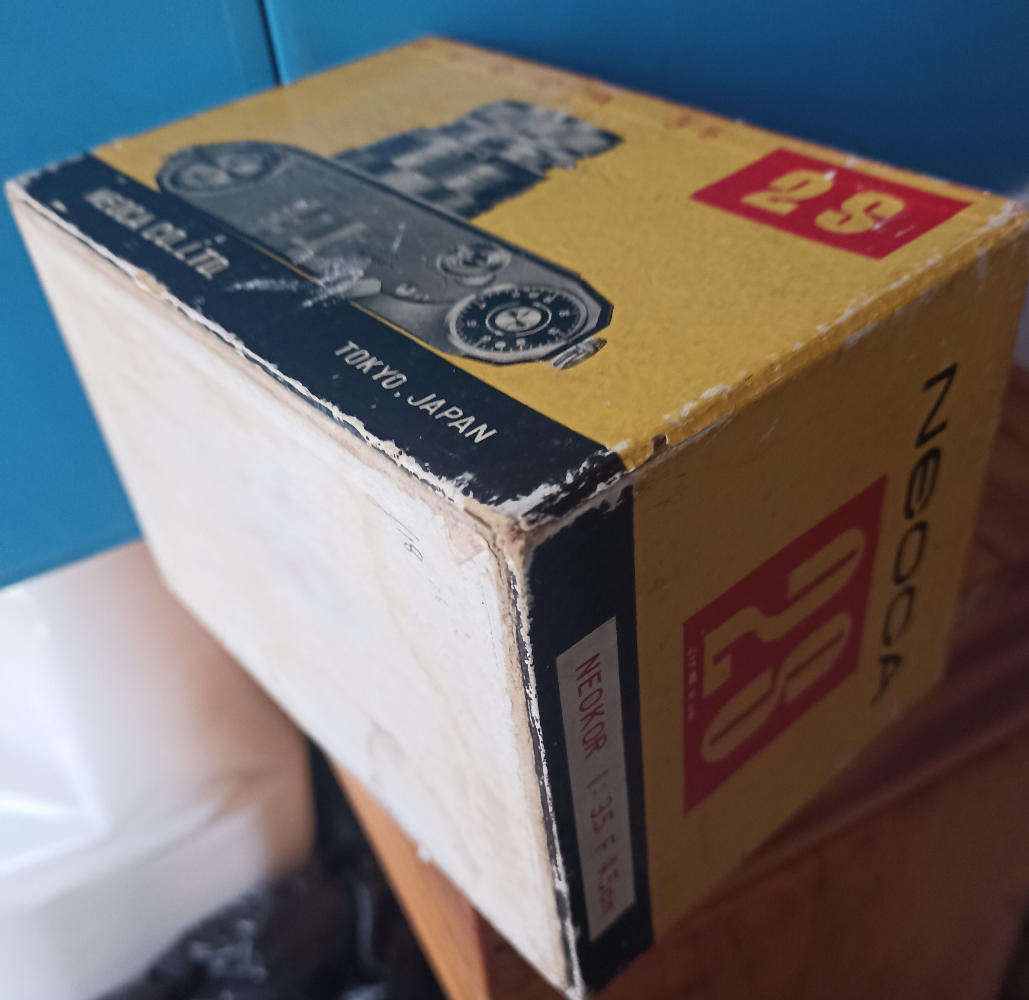 1950's Neoca 2S, 35 mm film camera in Original box which is a rare a find