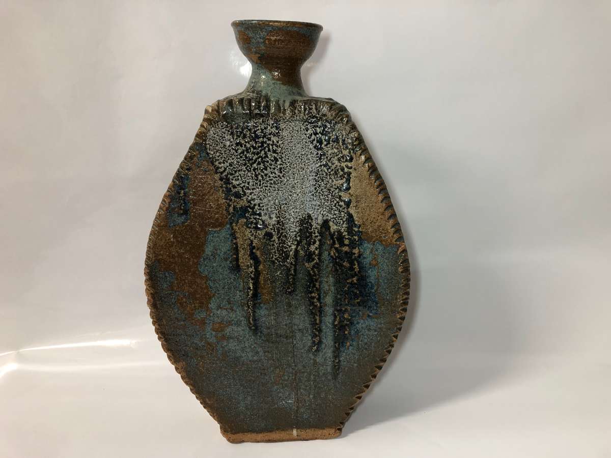 LARGE VINTAGE POTTERY VASE - 49CM- NEAR PERFECT CONDITION