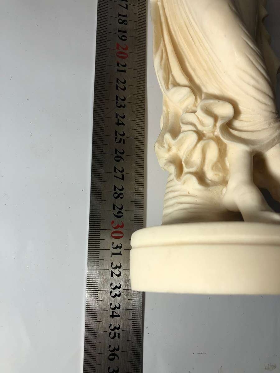 LOVELY VINTAGE RESIN STATUETTE  - 33CM- NEAR PERFECT CONDITION