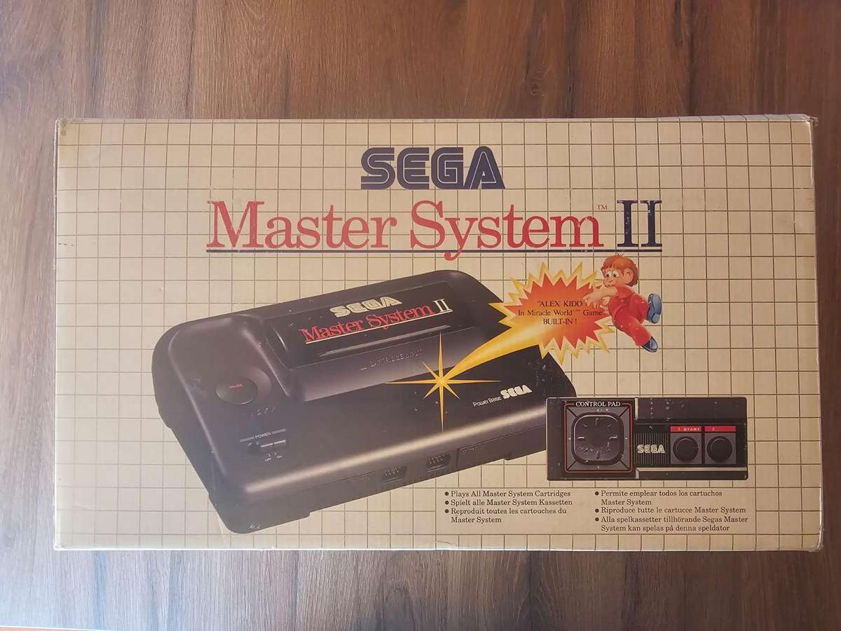 Sega Master System II console (complete in box)