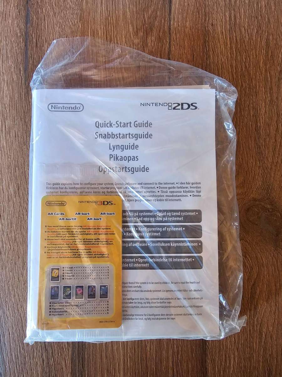 Nintendo 2DS console (White/Red)