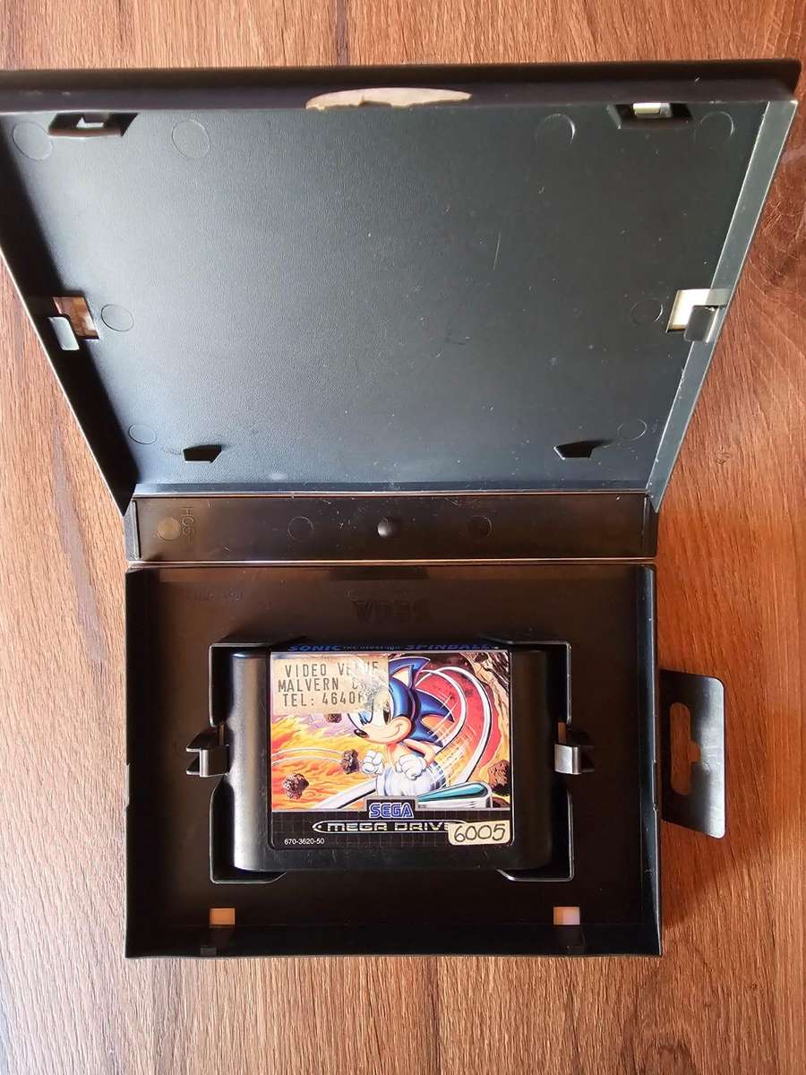 Sonic Spinball (Sega Mega Drive)
