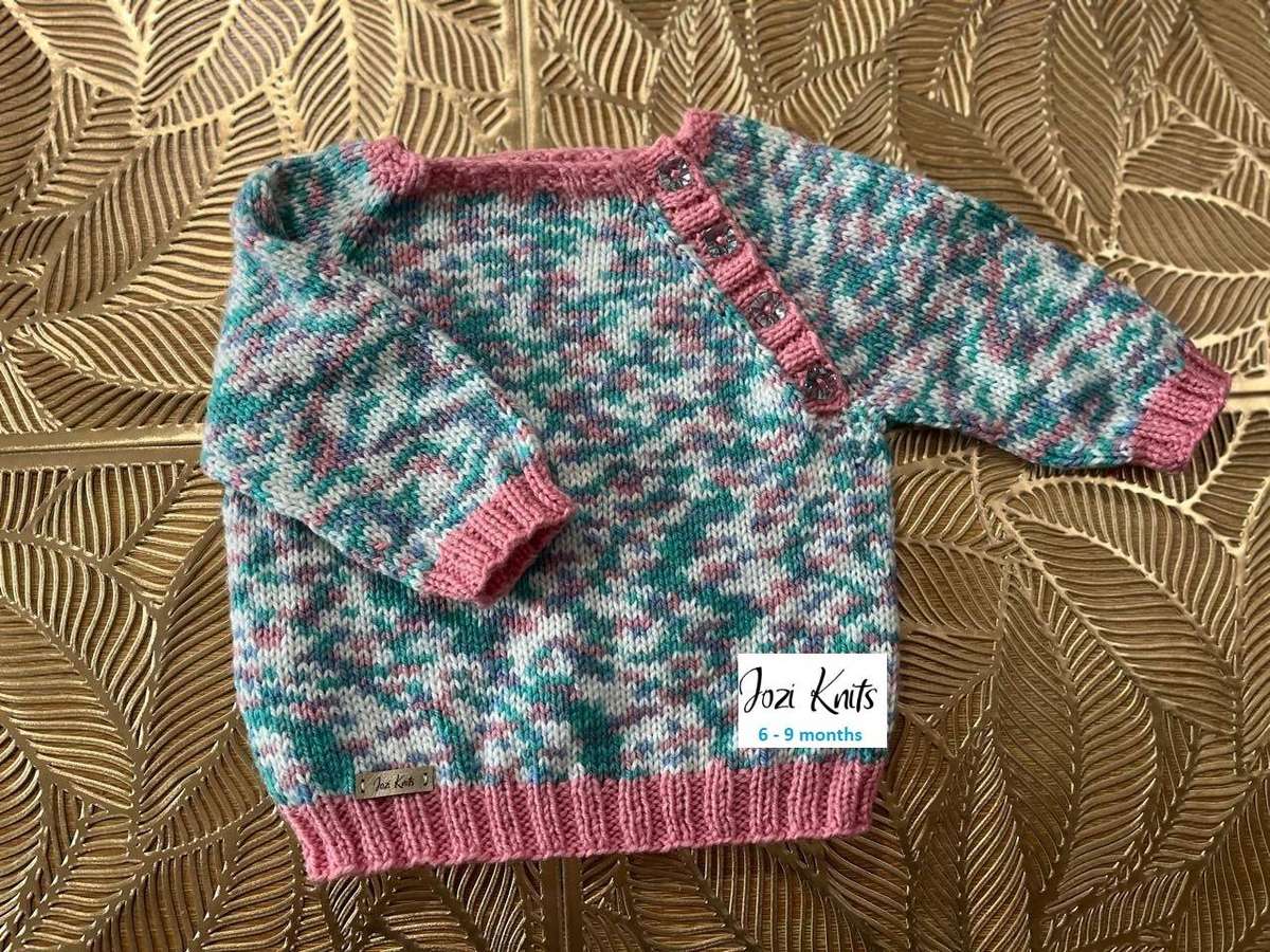 Jumper for Baby Girl (6 - 9 months) Hand knitted