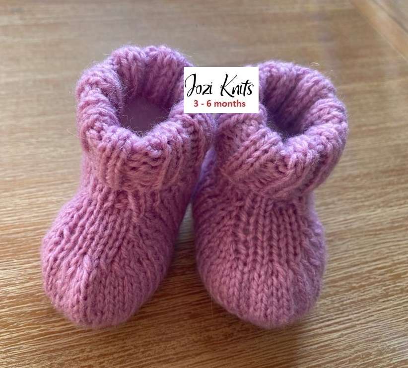 Baby Booties Lilac with Organza Bag (3 - 6 months)  Hand knitted