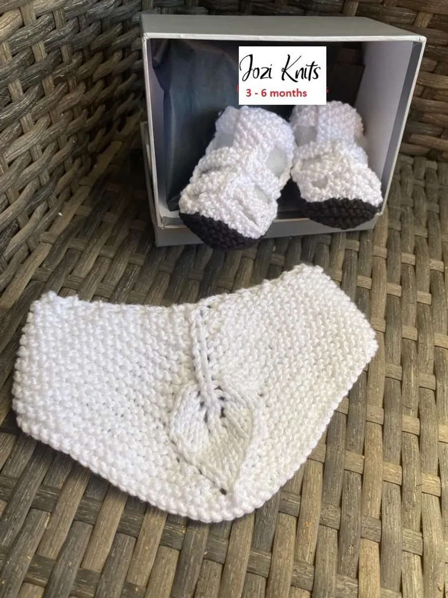 Baby Sandals Booties and Bib Set (Cotton) (3 - 6 months)