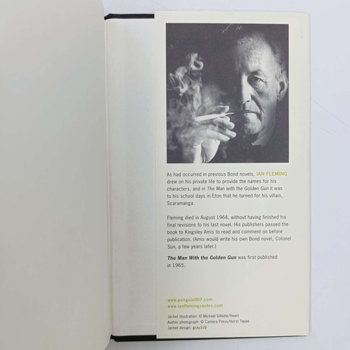 James Bond 007 - The man with the golden gun by Ian Fleming