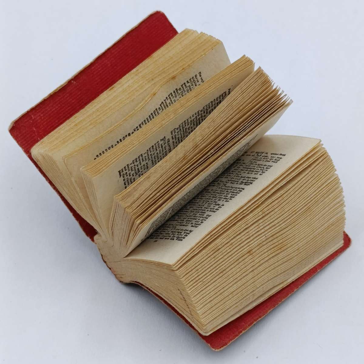 Lot of 4 miniature Bible books