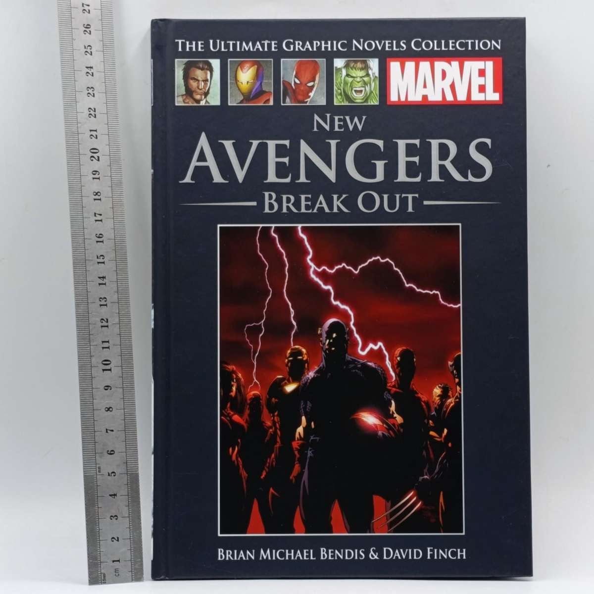 Marvel #82 New Avengers Break Out graphic novel