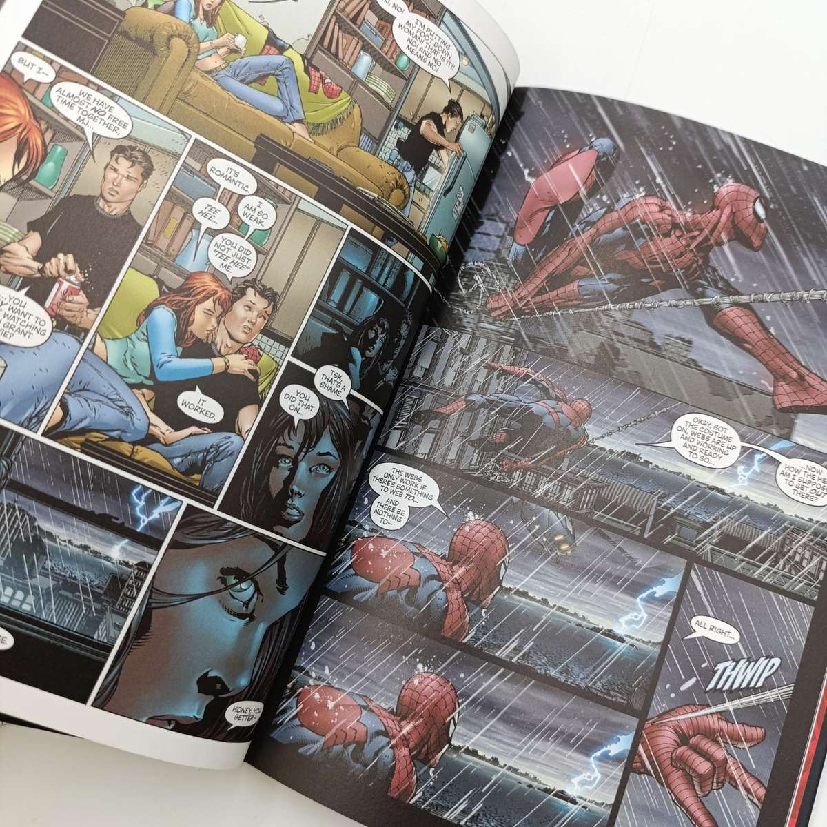 Marvel #82 New Avengers Break Out graphic novel