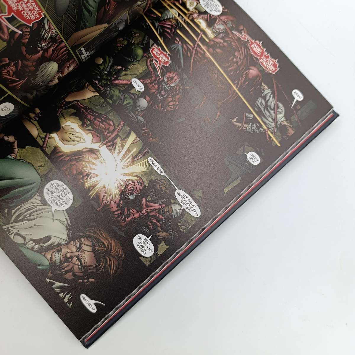 Marvel #82 New Avengers Break Out graphic novel