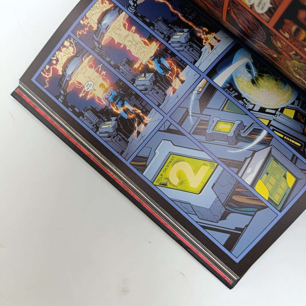 Marvel #71 Fantastic Four Authoritative Action graphic novel