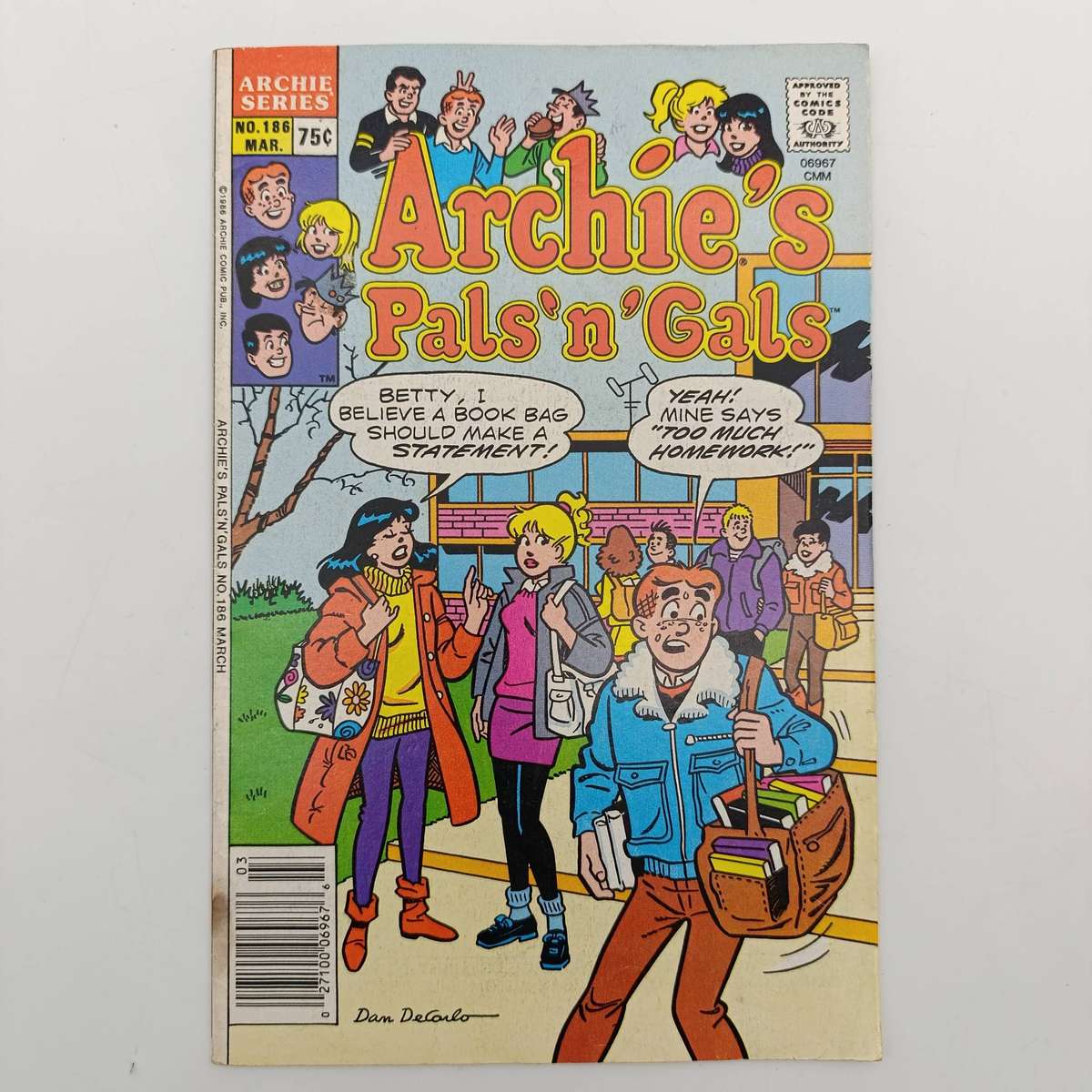 Lot of 6 vintage Archie's Pals n Gals comics
