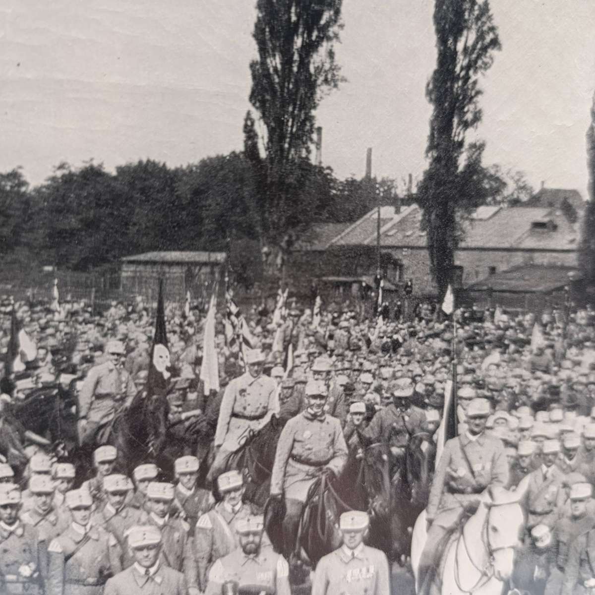 Deutschland Erwacht - The rise, struggle and victory of the NSDAP - complete album with all photos