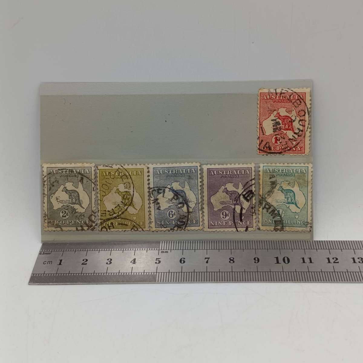 Australia first definitive issue Kangaroo stamps - lot of 6