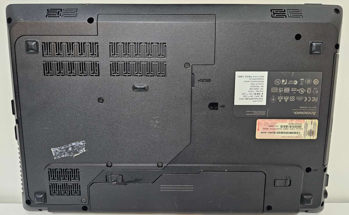 Lenovo G570 i3-2310M 3GB RAM 500GB HDD - No charger