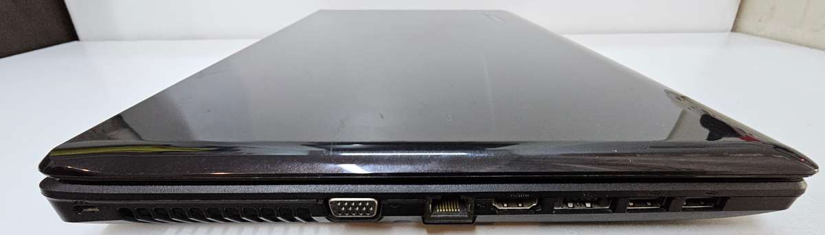 Lenovo G570 i3-2310M 3GB RAM 500GB HDD - No charger