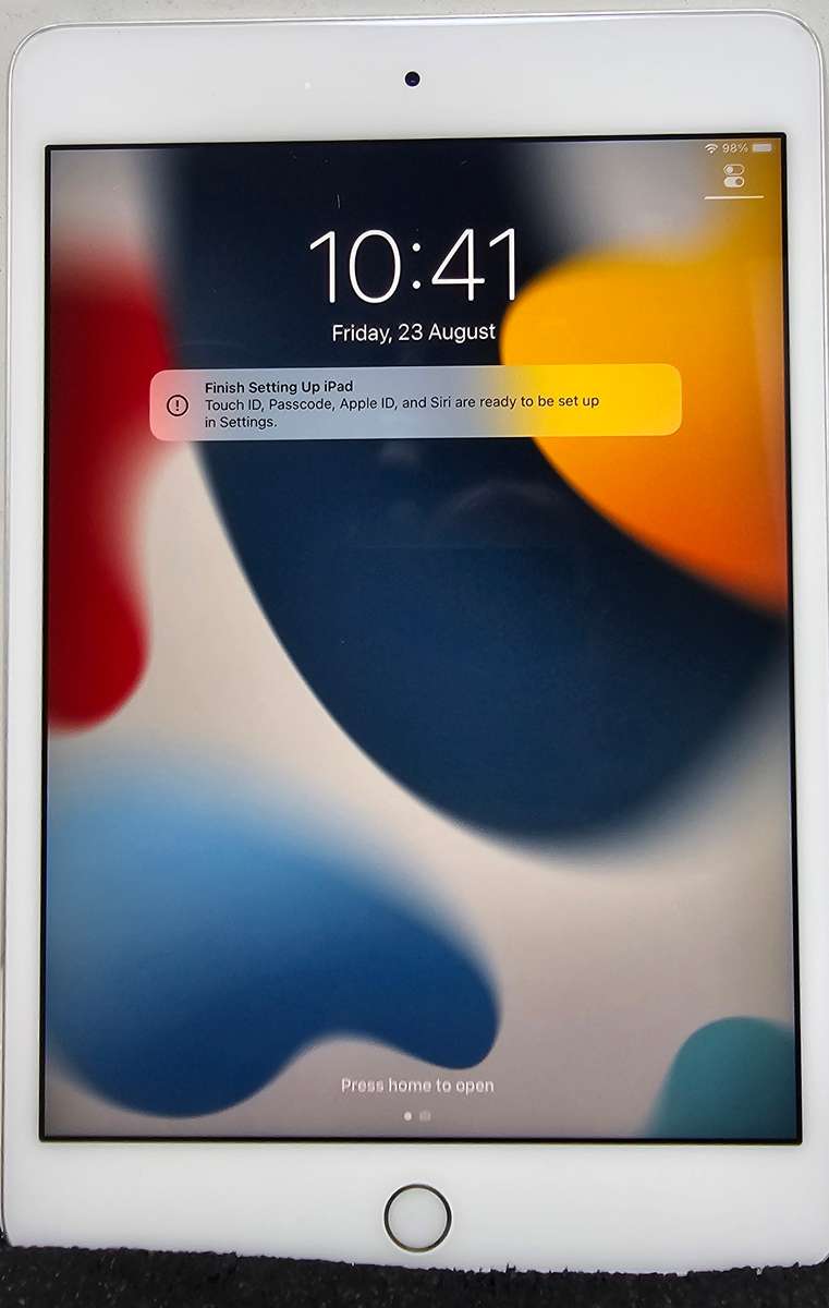 iPad Mini 4 - 128GB WiFi only