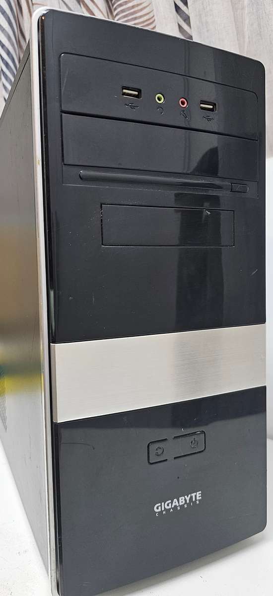 Gigabyte Desktop i3-3250 8Gb 500GB HDD - Spares or repairs