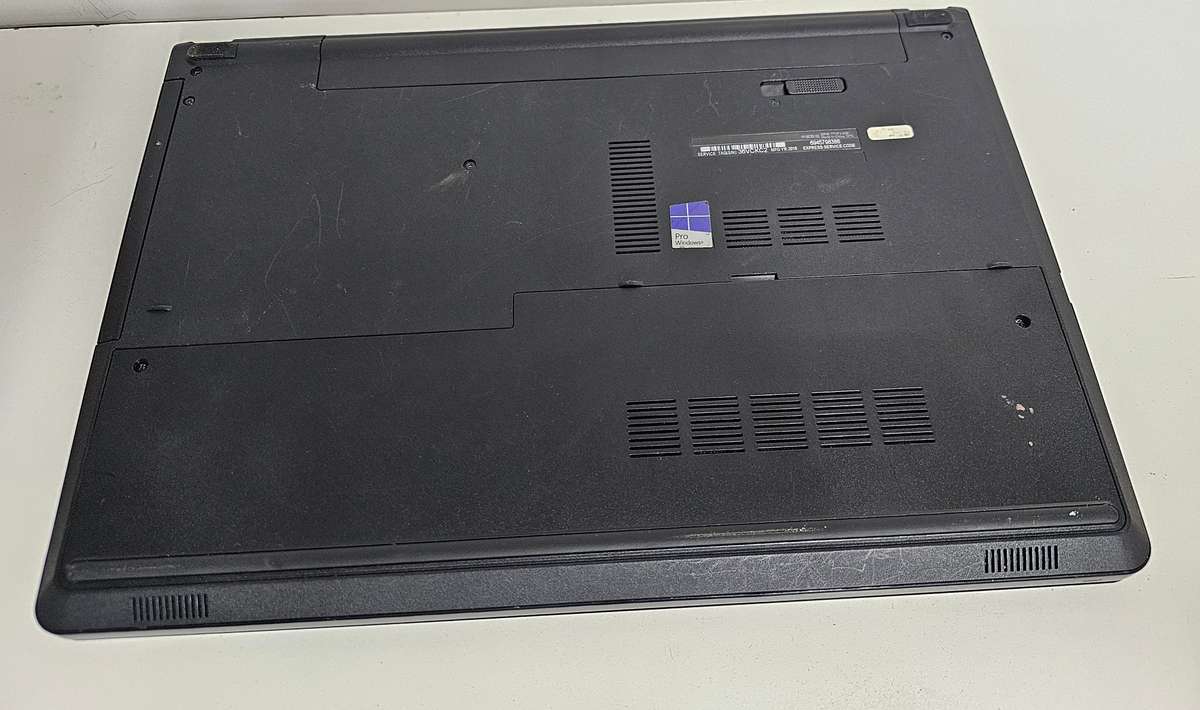 Dell Vostro 3559 i5-6200U 8GB RAM 256GB SSD