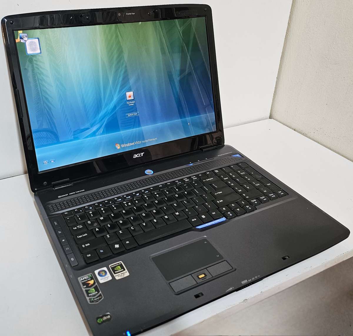Acer Aspire 7530G - AMD Turion X2 - 4GB RAM - 320GB HDD - 17 inch screen
