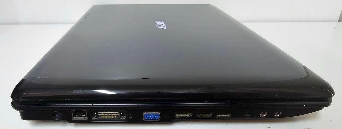 Acer Aspire 7530G - AMD Turion X2 - 4GB RAM - 320GB HDD - 17 inch screen