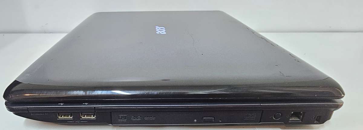 Acer Aspire 7530G - AMD Turion X2 - 4GB RAM - 320GB HDD - 17 inch screen